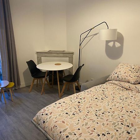 Bel Appartement T1 30M2 Centre Historique Aubagne Exterior photo
